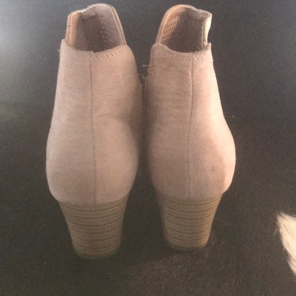 Pink Booties -New - Picture 5 of 7